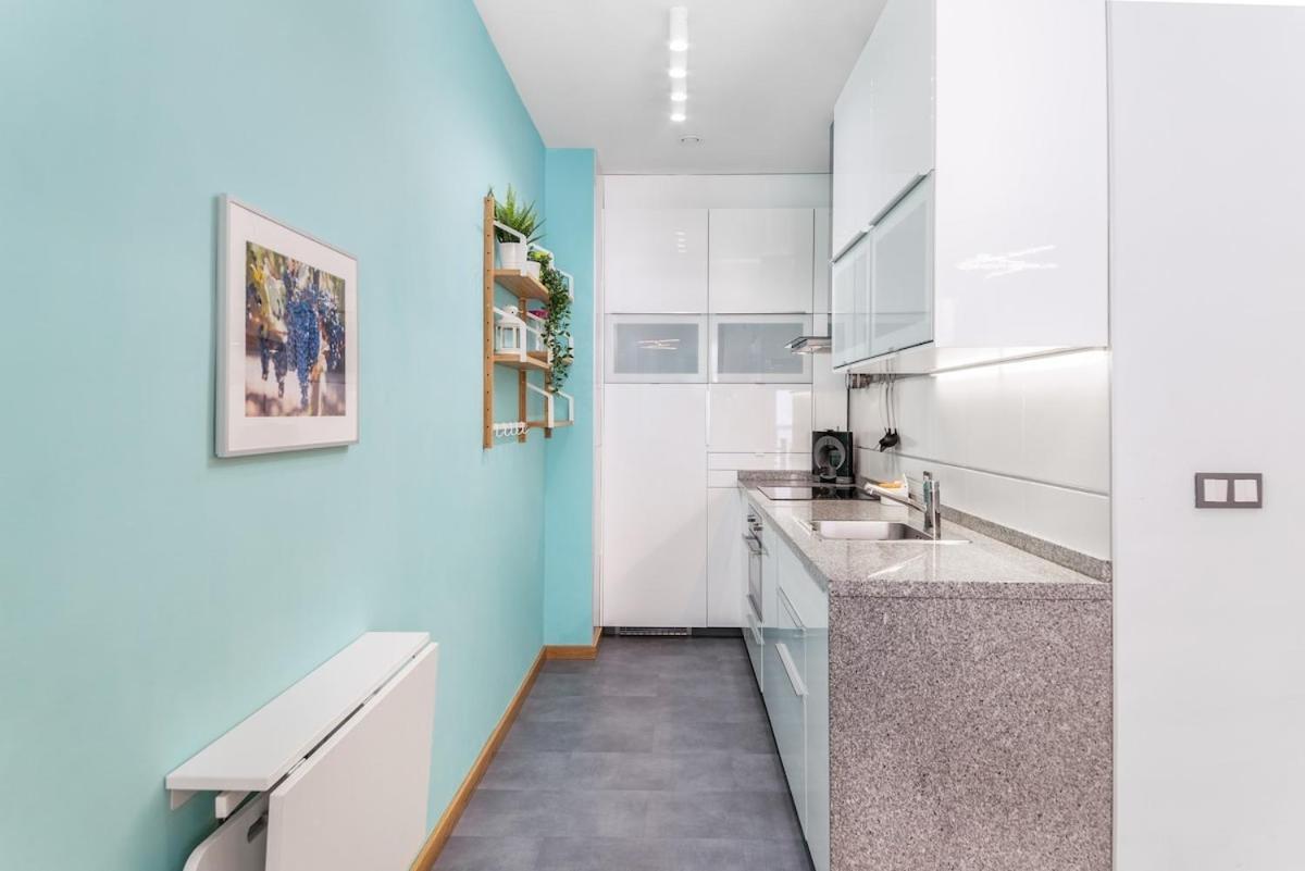 -Malagasunapts- Modern Citycentre Pool&Parking 外观 照片